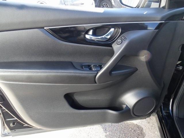 52025-3520-nissan-roguesport-2019-27419