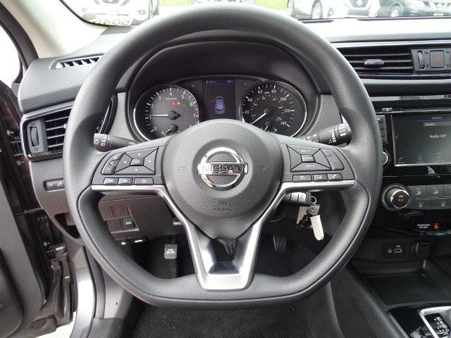 52058-3521-nissan-roguesport-2019-27019