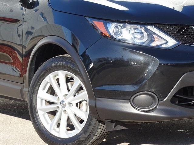 52062-3522-nissan-roguesport-2018-27118
