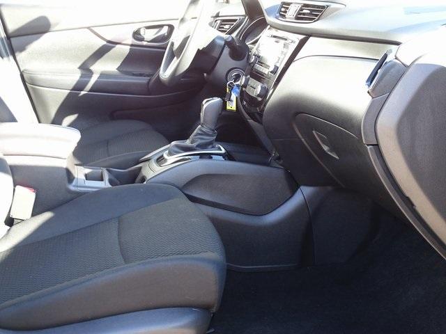 52065-3522-nissan-roguesport-2018-27118