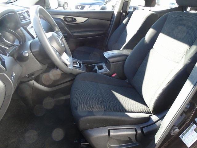 52079-3522-nissan-roguesport-2018-27118