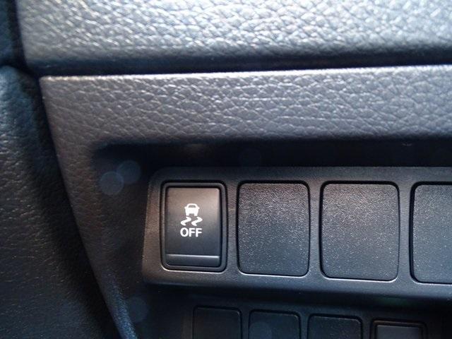 52083-3522-nissan-roguesport-2018-27118