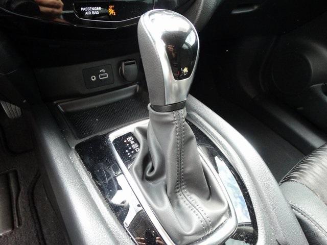 52112-3523-nissan-rogue-2018-22018