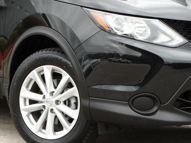 52120-3524-nissan-roguesport-2018-28218