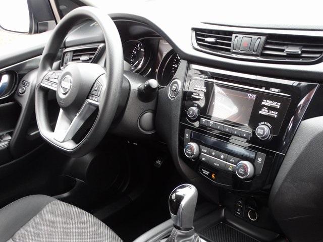 52124-3524-nissan-roguesport-2018-28218