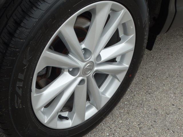 52128-3524-nissan-roguesport-2018-28218