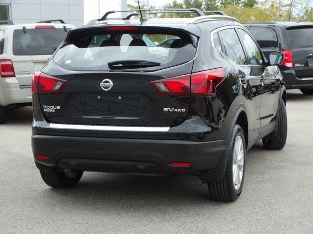 52129-3524-nissan-roguesport-2018-28218