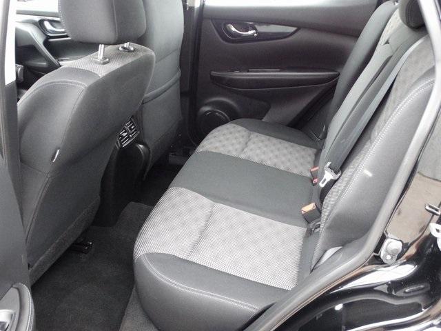 52134-3524-nissan-roguesport-2018-28218