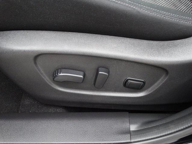 52137-3524-nissan-roguesport-2018-28218