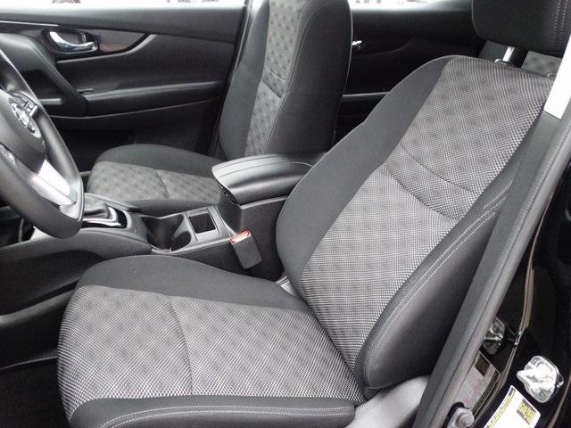 52138-3524-nissan-roguesport-2018-28218