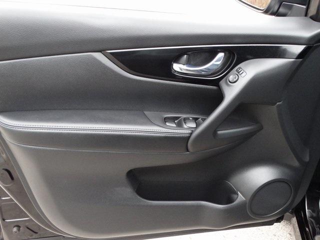52140-3524-nissan-roguesport-2018-28218