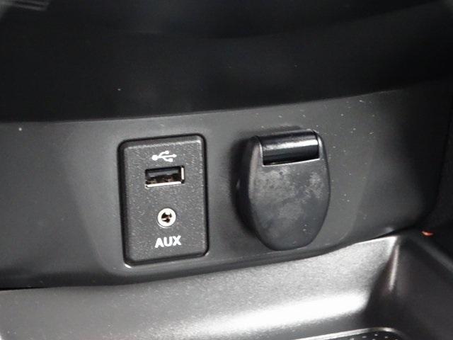 52144-3524-nissan-roguesport-2018-28218