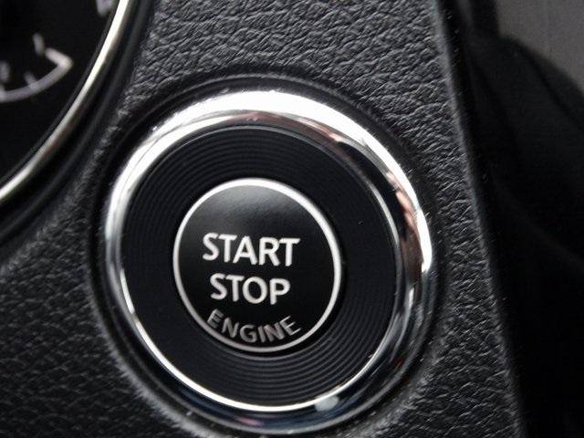 52148-3524-nissan-roguesport-2018-28218