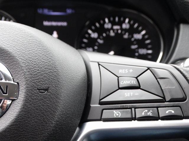 52150-3524-nissan-roguesport-2018-28218