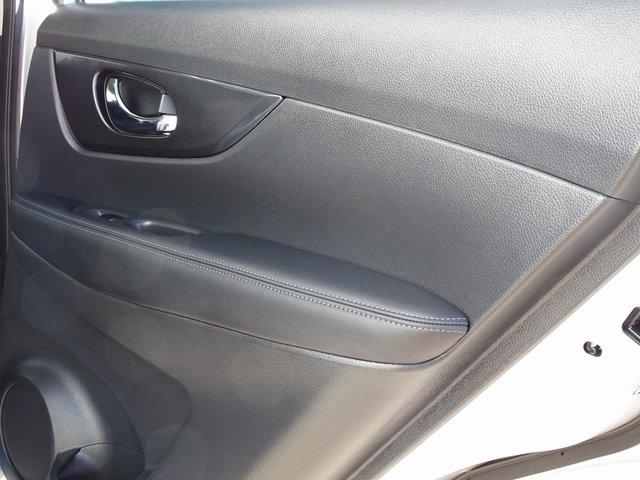 52192-3526-nissan-rogue-2018-22018