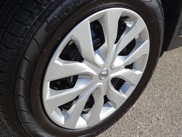 52193-3526-nissan-rogue-2018-22018