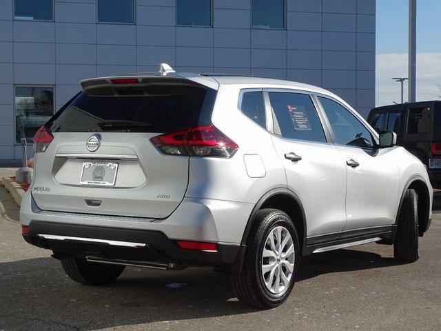 52194-3526-nissan-rogue-2018-22018