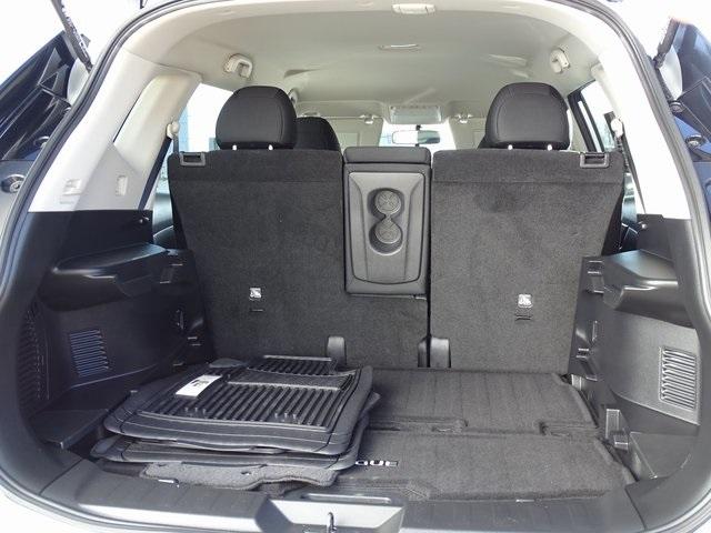 52198-3526-nissan-rogue-2018-22018