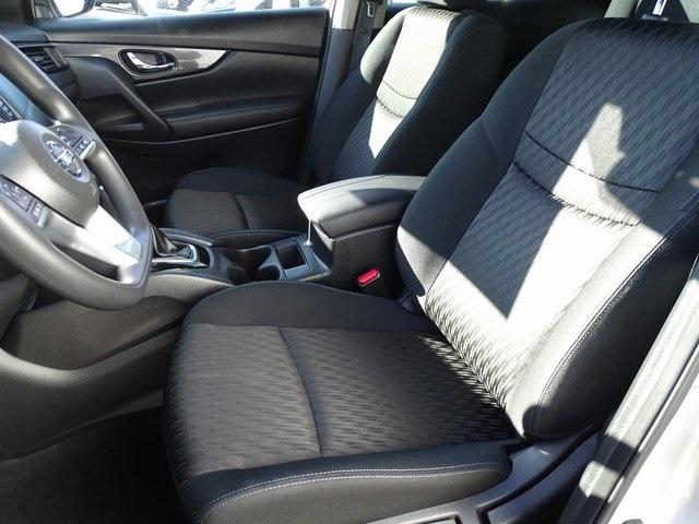 52202-3526-nissan-rogue-2018-22018