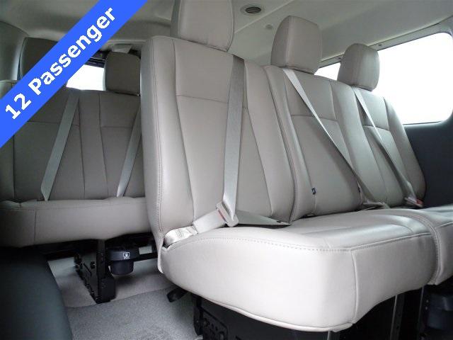 52305-3528-nissan-nvpassenger-2018-65518