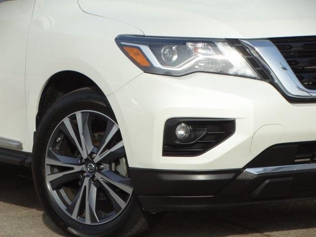 52315-3529-nissan-pathfinder-2018-25618