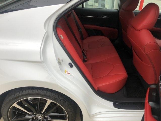 5232-toyota-camry-2019-
