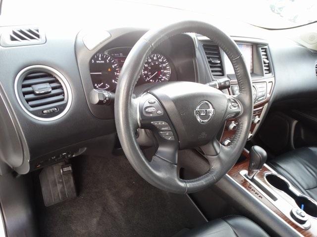 52340-3529-nissan-pathfinder-2018-25618