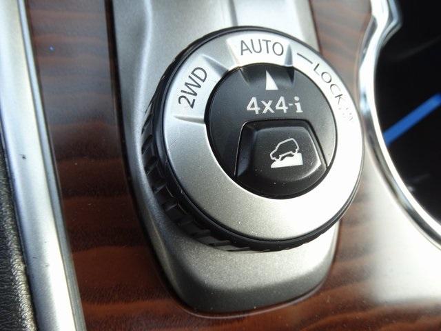 52345-3529-nissan-pathfinder-2018-25618
