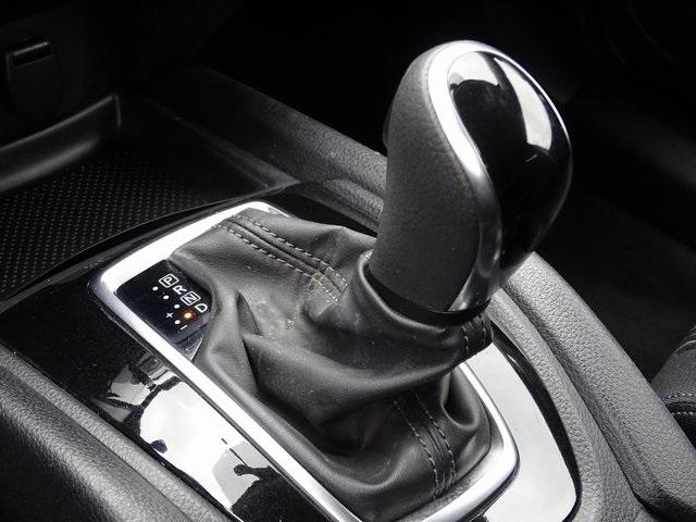 52442-3536-nissan-rogue-2017-22217
