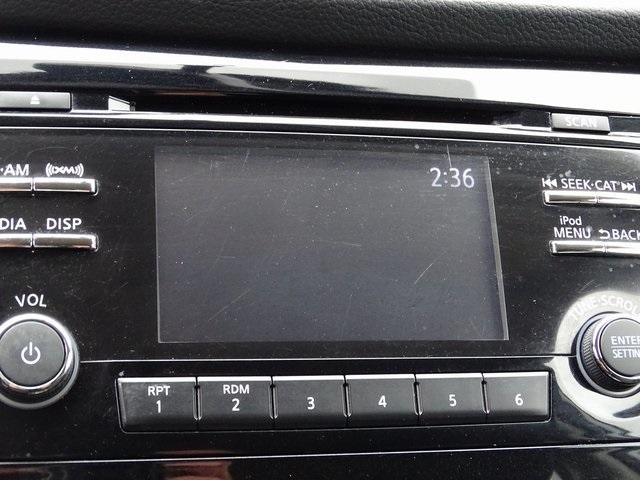 52445-3536-nissan-rogue-2017-22217