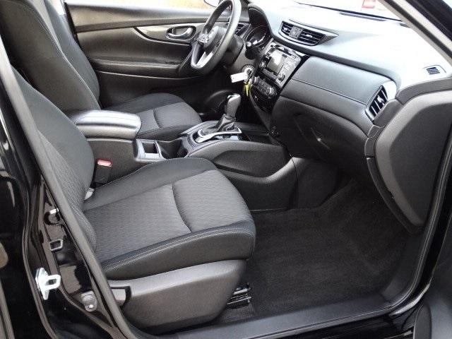 52489-3538-nissan-rogue-2017-22217