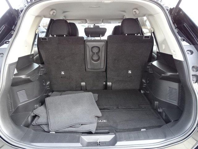 52496-3538-nissan-rogue-2017-22217