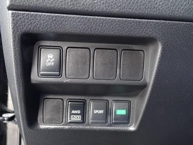 52504-3538-nissan-rogue-2017-22217