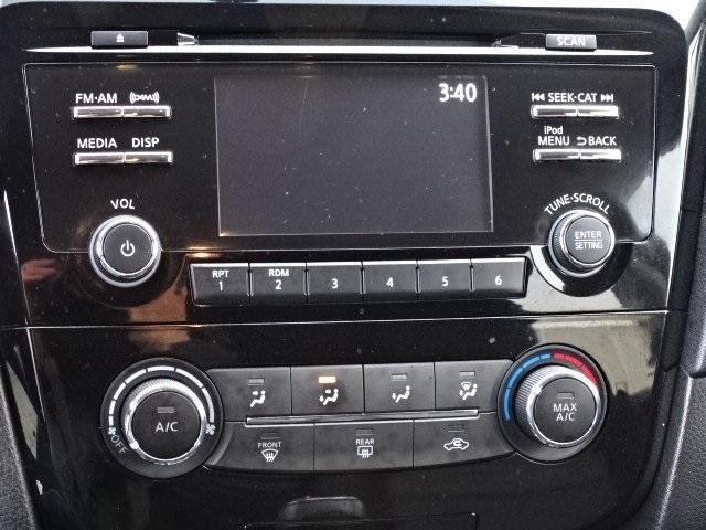 52507-3538-nissan-rogue-2017-22217