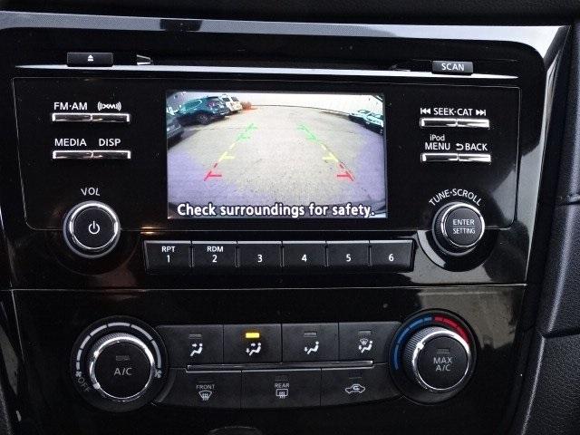 52508-3538-nissan-rogue-2017-22217