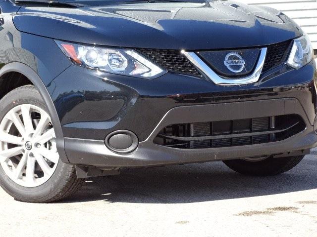 52514-3539-nissan-roguesport-2019-27219