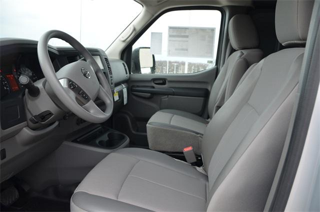 52552-3540-nissan-nv1500-2019-61019