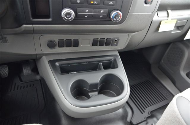52559-3540-nissan-nv1500-2019-61019