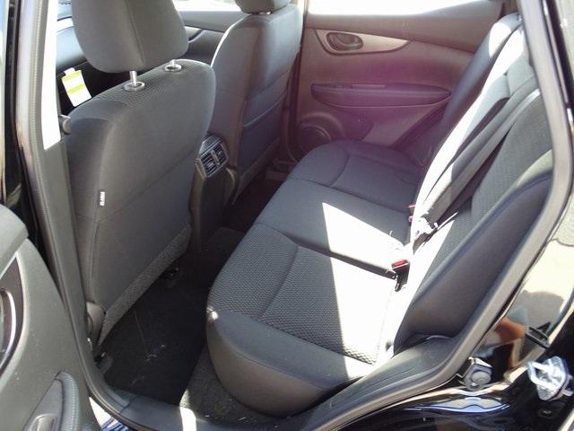 52578-3541-nissan-roguesport-2019-27019