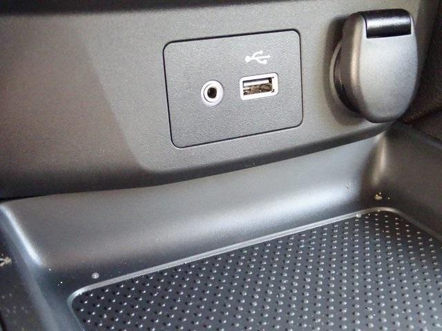 52587-3541-nissan-roguesport-2019-27019