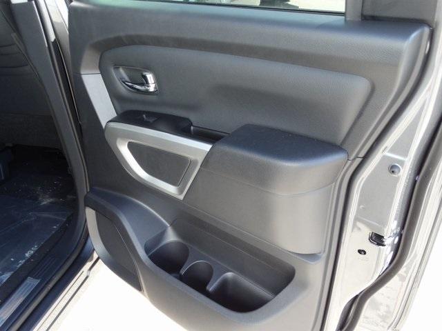 52670-3544-nissan-titan-2019-38219