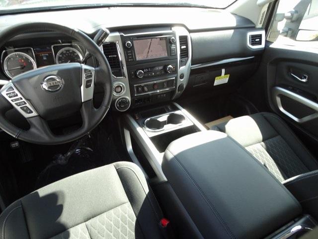 52682-3544-nissan-titan-2019-38219