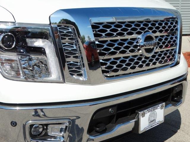 52743-3546-nissan-titan-2019-38619