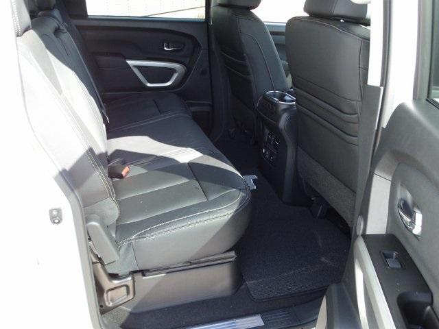 52749-3546-nissan-titan-2019-38619