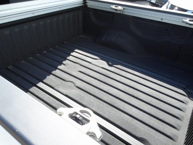 52756-3546-nissan-titan-2019-38619
