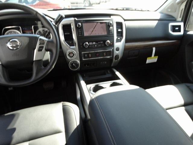 52760-3546-nissan-titan-2019-38619