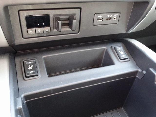 52768-3546-nissan-titan-2019-38619