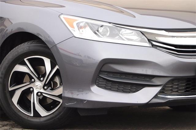 honda-accord-2017-p-1hgcr2f36ha108162image-3