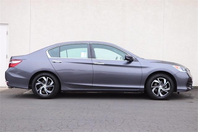 honda-accord-2017-p-1hgcr2f36ha108162image-5