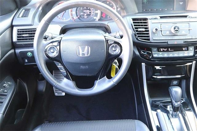 honda-accord-2017-p-1hgcr2f5xha088905image-12